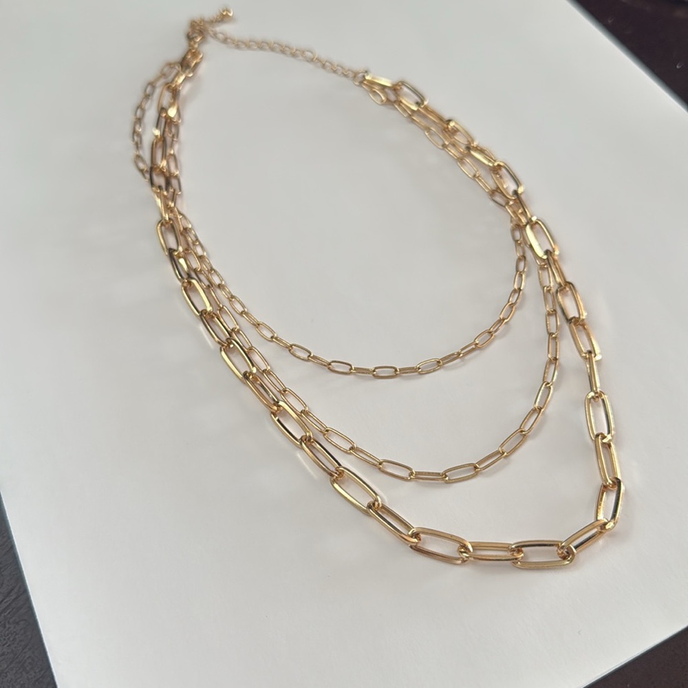 Chain Link Necklace - Picture 6 of 11